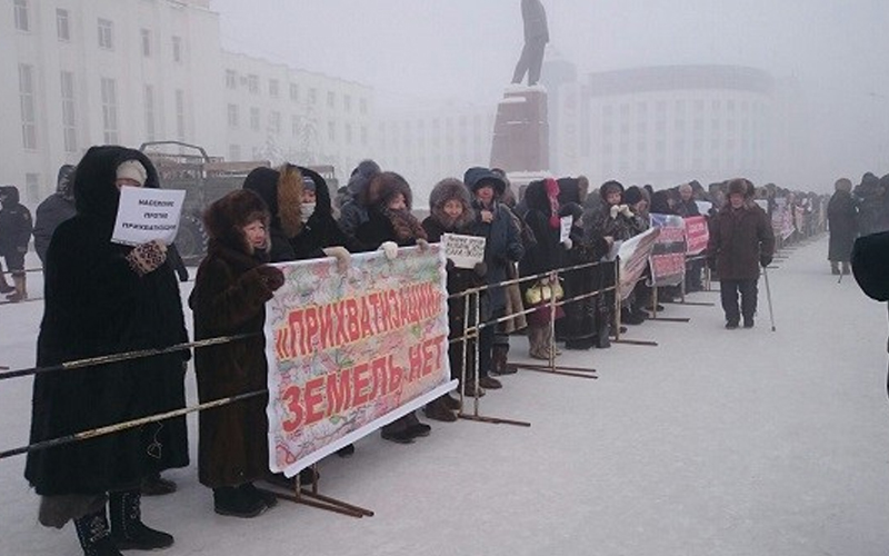 Поднимающийся общественник стремится к политкарьере?