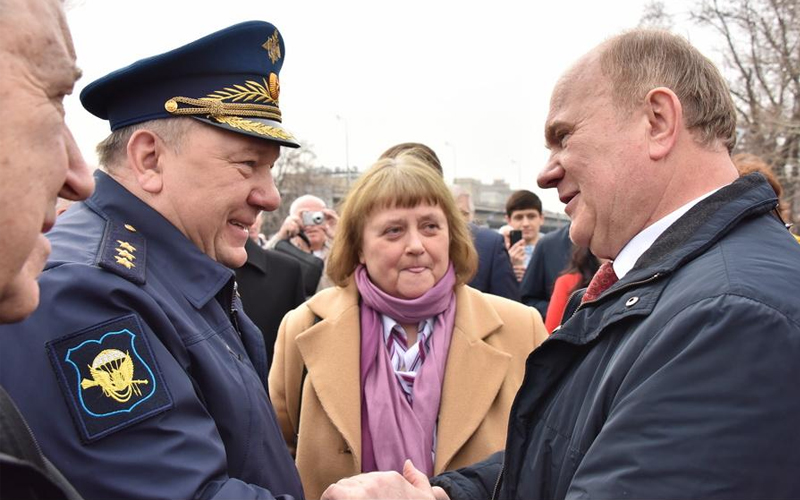 Торжественное открытие бюстов четырем советским космонавтом